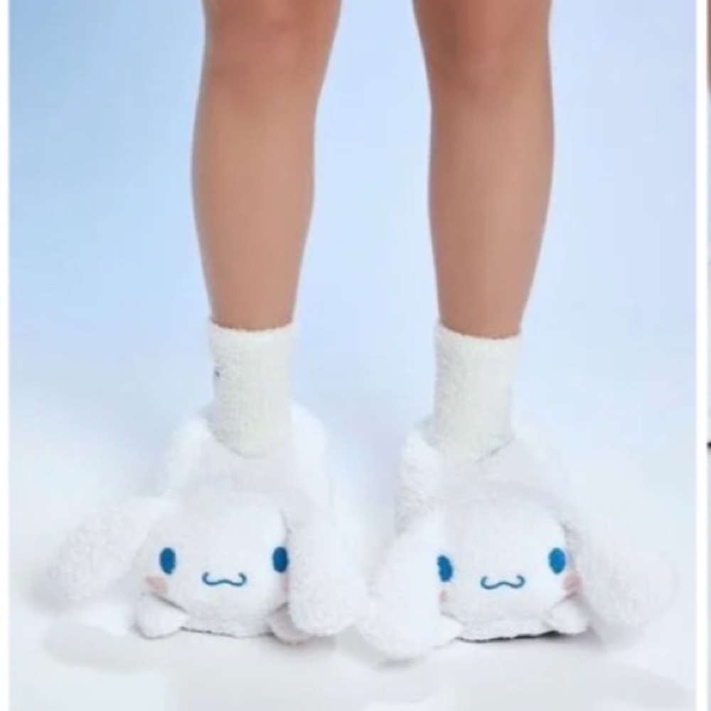 Cinnamoroll Plush House Slippers